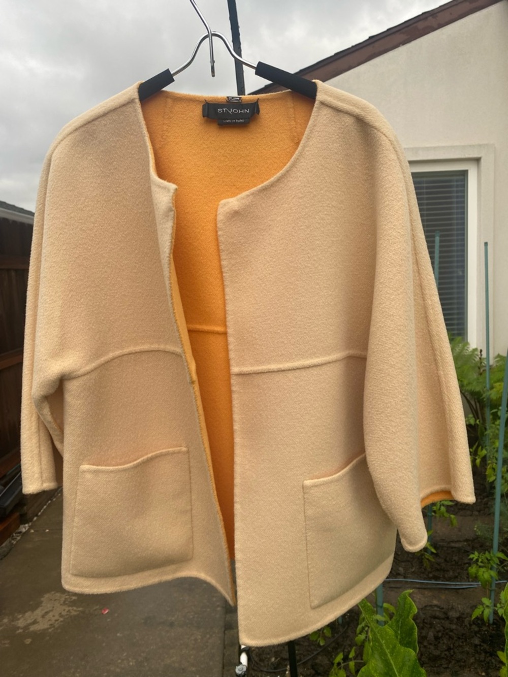 St. John cashmere Two-Tone Peach - Mango Open-Front Jacket.